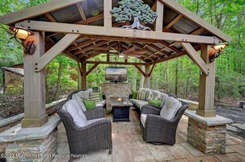 218 Chandler Rd, Jackson Twp NJ  08527-4339 exterior