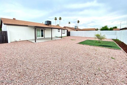 1620 57 Dr, Phoenix AZ 85031-1835 exterior
