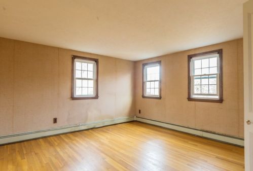 61 Heather Dr, Plymouth MA 02360-1516 exterior