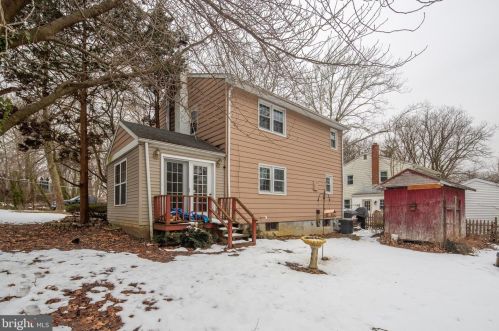 160 Laurel St, West Deptford NJ 08096-1835 exterior