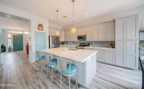 36018 33rd Ln, Phoenix, AZ 85086-2298