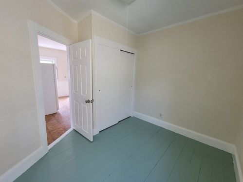 67 Winsor St, New Bedford MA 02744-1843 exterior