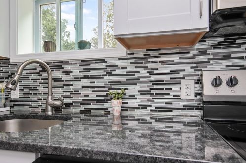 3 Leland Hill Rd, Sutton MA  01590-3852 exterior