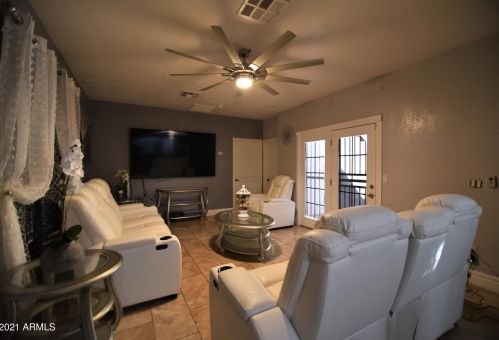 1932 Alta Vista Rd, Phoenix AZ 85041-5443 exterior