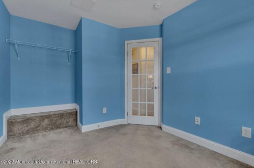 136 Kyle Dr, Tinton Falls NJ  07712-7537 exterior