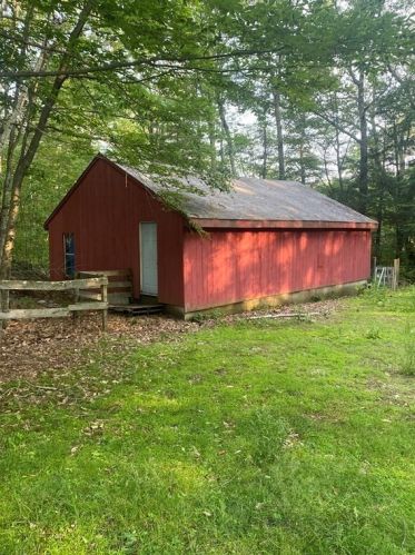 201 Bliss Hl Rd, Royalston MA 01368-8952 exterior