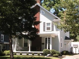 162 Dunedin Rd, Columbus OH  43214-3800 exterior