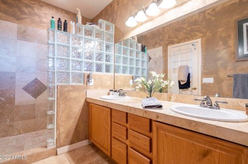 9032 14 Pl, Phoenix AZ 85014-4210 exterior