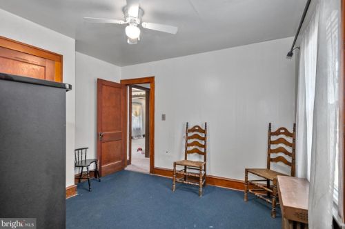 329 Buck St, West Deptford NJ 08066-1060 exterior