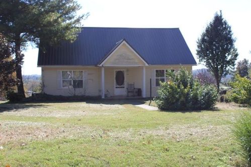 1388 Beaver Crk Boat Ramp Rd, Glasgow KY  42141-7735 exterior