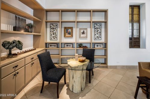 2020 Bethany Home Rd, Phoenix AZ 85014-2434 exterior