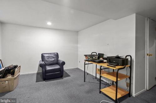 6037 Loretto Ave, Philadelphia PA 19149-3211 exterior