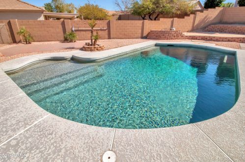 1605 Beautiful Ln, Phoenix AZ 85041-7622 exterior