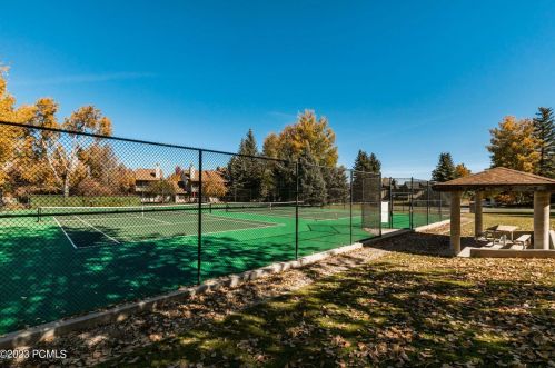 1390 Mdw Loop Rd, Park City UT 84098-5945 exterior