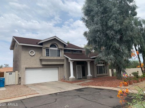 906 Annette Dr, Phoenix AZ  85022-1100 exterior