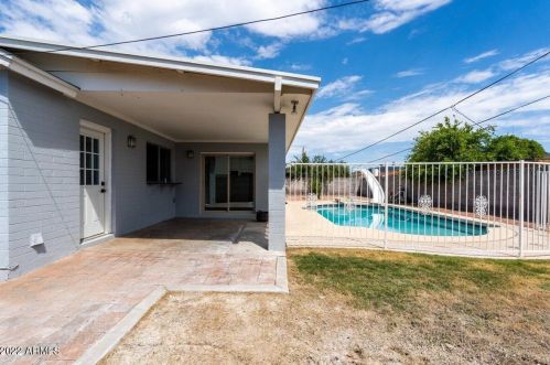 2165 Eugie Ave, Phoenix AZ 85029-1614 exterior