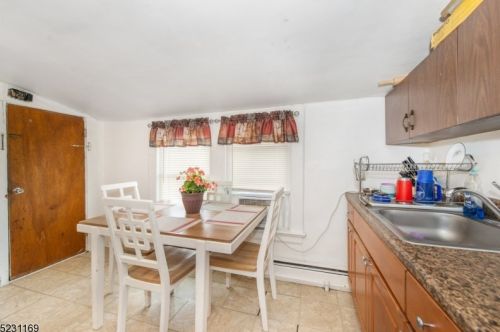 54 Malone Ave, Belleville NJ 07109-2671 exterior