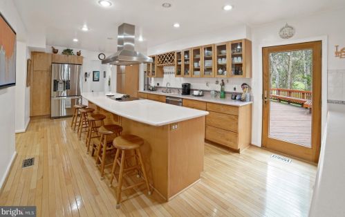 7442 Weather Worn Way, Columbia MD 21046-1434 exterior