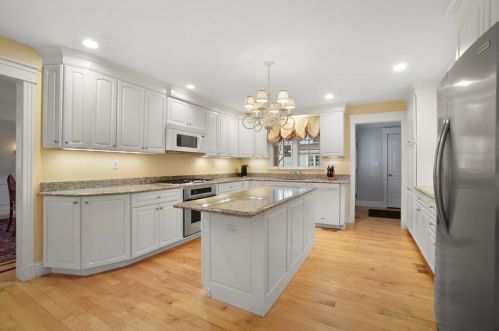 61 Village Ave, Dedham MA 02026-4209 exterior