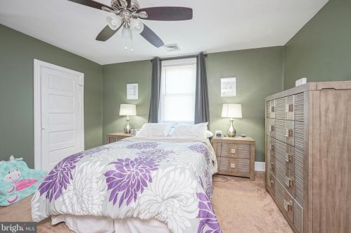 523 Lincoln Ave, West Deptford NJ 08066-1136 exterior