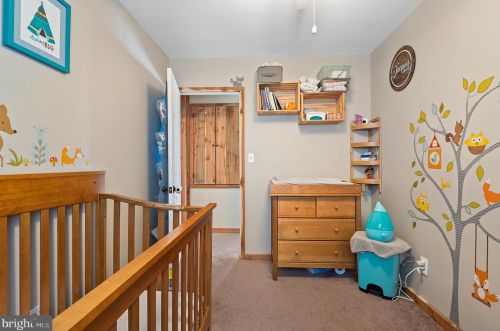 260 Columbus Dr, West Deptford NJ 08051-1258 exterior