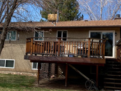 10973 Shady Dell Dr, Sandy UT 84094-5070 exterior