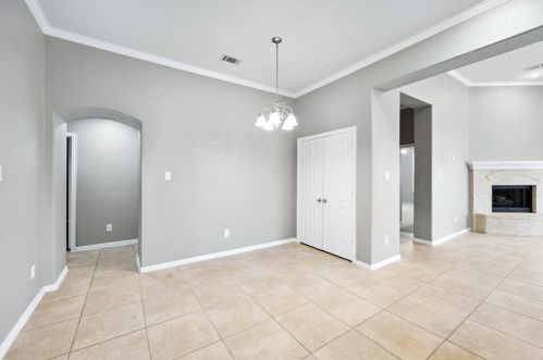 10206 Carolyndale Dr, Richmond TX  77407-7928 exterior