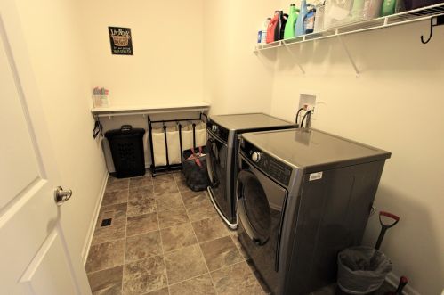 9 Keller Ct, Lemont IL 60440-9054 exterior