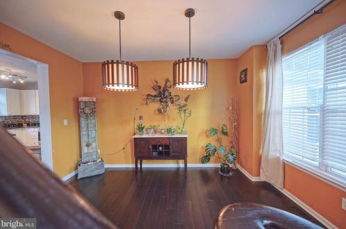 128 Betsy Ross Way, West Deptford NJ 08096-6872 exterior