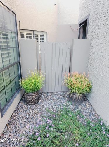 11648 41st Pl, Phoenix AZ  85028-2214 exterior