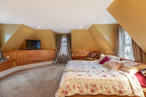 28 Franklin St, Whitman MA 02382-2529 exterior