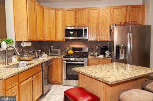 96 Colts Neck Dr, Erial NJ  08081-5616 exterior