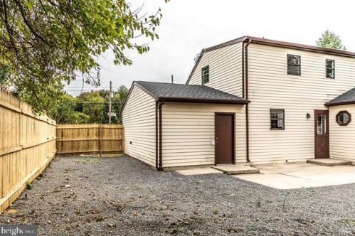 1476 Crown Pt Rd, West Deptford NJ 08093-1712 exterior