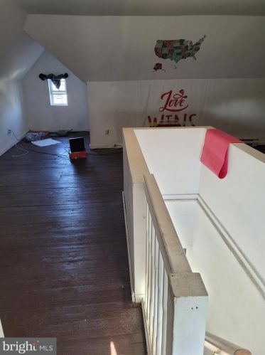 675 Broad St, West Deptford NJ 08096-1605 exterior