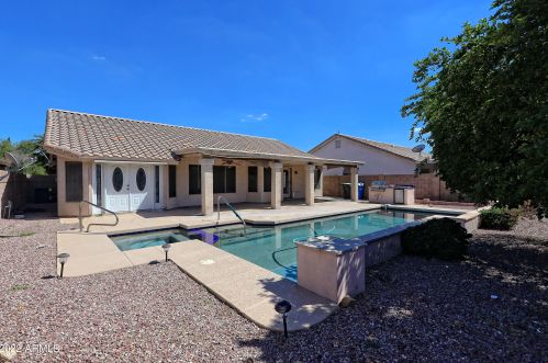 18010 6th Dr, Phoenix, AZ 85023-6489