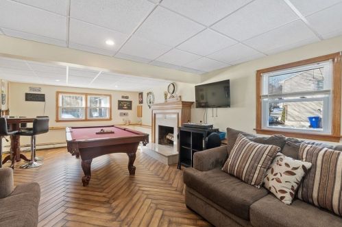 54 Apple Blossom Ln, Taunton MA 02780-4718 exterior