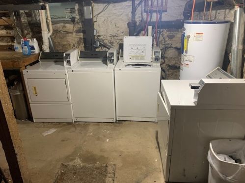 1122 Mammoth Rd, Dracut MA 01826 exterior