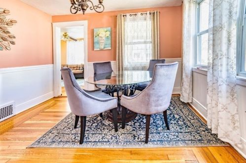 34 Lawn Ave, Quincy MA 02169-7336 exterior