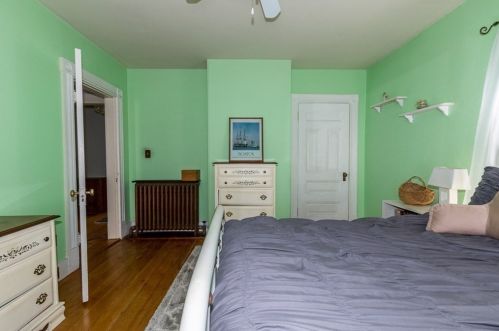 104 Winthrop St, Taunton MA 02780-4162 exterior