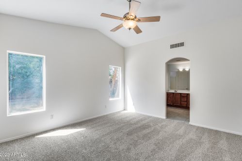 2021 Bluefield Ave, Phoenix AZ 85032-8817 exterior