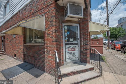 1950 15th St, Philadelphia, PA 19121-0033