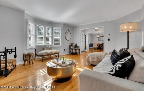 130 Rumson Pl, Little Silver NJ  07739-1044 exterior