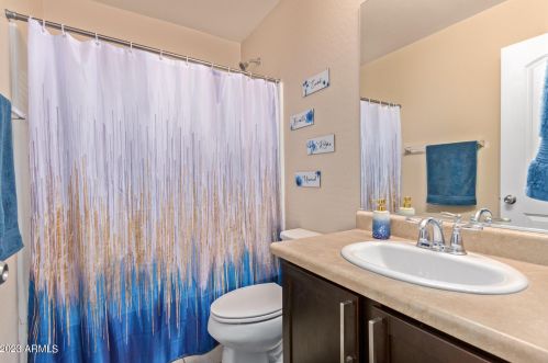 2020 77th Ln, Phoenix AZ  85035-5122 exterior