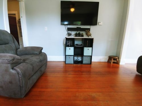 233 Essex Ave, Gloucester MA 01930-4927 exterior