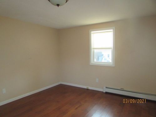 146 Seekell St, Taunton MA 02718-1458 exterior