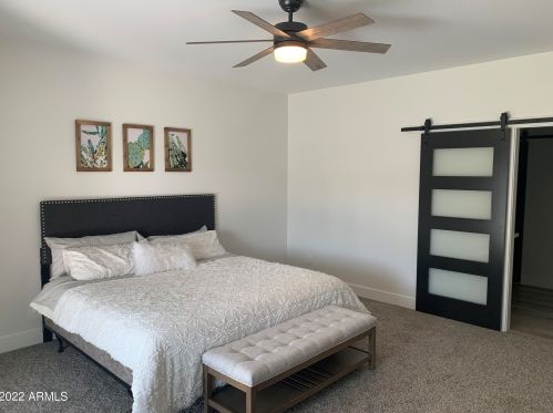 2022 22 Pl, Phoenix AZ 85042-8100 exterior