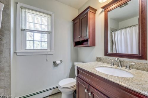 4 Pheasant Ln, Milford NJ  08848-1554 exterior