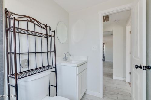 2545 Atlanta Ave, Phoenix AZ 85040-2710 exterior