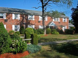 19 Lockhouse Rd, Montgomery MA  01085-1258 exterior