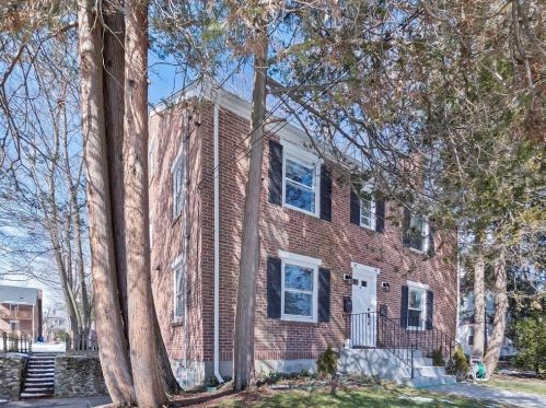 147 Lowell Ave, Newton MA 02460-1521 exterior